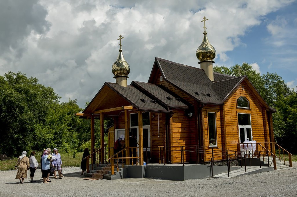 Храм